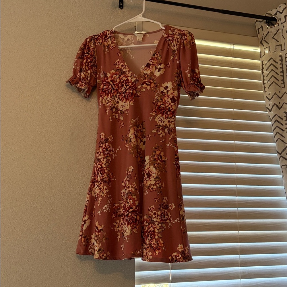 Dusty Rose Floral V-Neck Dress